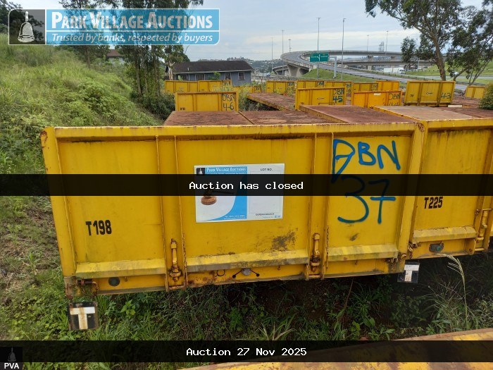 2015 SA TRUCK BODIES TRI-AXLE FLAT DECK TRAILER