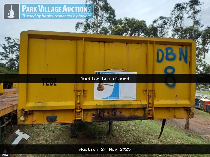 2016 SA TRUCK BODIES TRI-AXLE FLAT DECK TRAILER