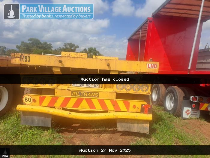 2015 SA TRUCK BODIES TRI-AXLE FLAT DECK TRAILER