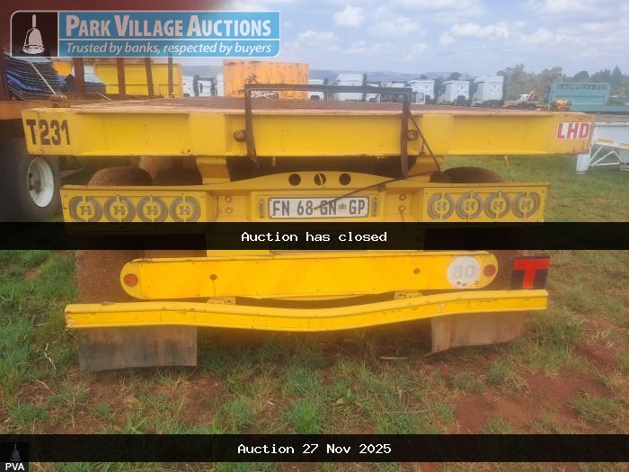 2016 SA TRUCK BODIES TRI-AXLE FLAT DECK TRAILER