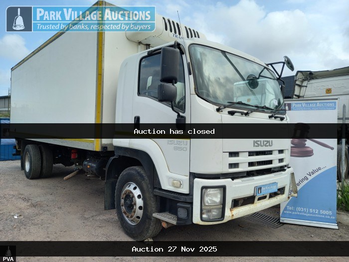 2014 ISUZU FTR 850 AMT REFRIGERATED BODY RIGID TRUCK