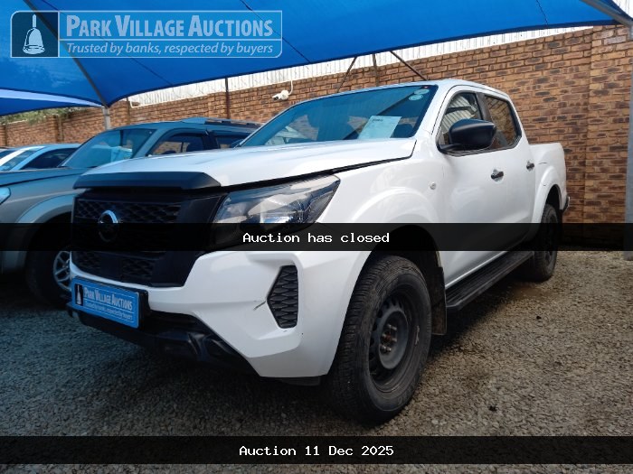 2021 NISSAN NAVARA 2.5DDTI SE PLUS 4X4 DC PU (ODO : 72767)