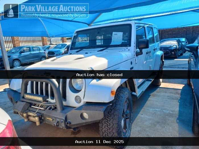 2016 JEEP WRANGLER UNLTD SAHARA 3.6L V6 AT (ODO : 256232)