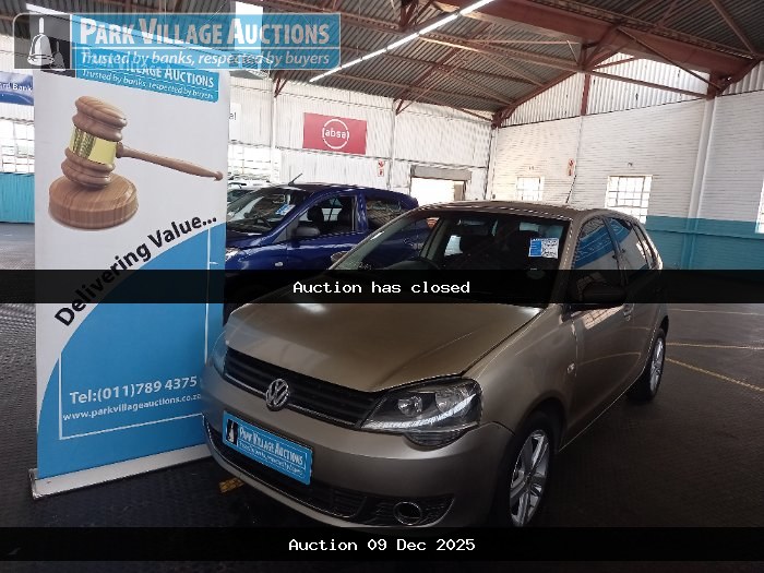 2015 VOLKSWAGEN POLO VIVO 1.6 COMF (ODO : 234765)