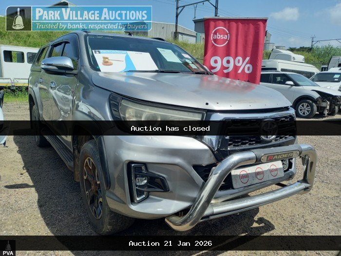 2017 TOYOTA HILUX 2.8 GD-6 RAIDER 4X4 PU DC (ODO : NIL)