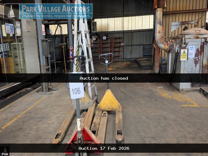 PALLET JACKS X 3 AND STEP LADDER