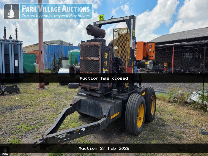 1 X WATER PUMP ON TRAILER GP19