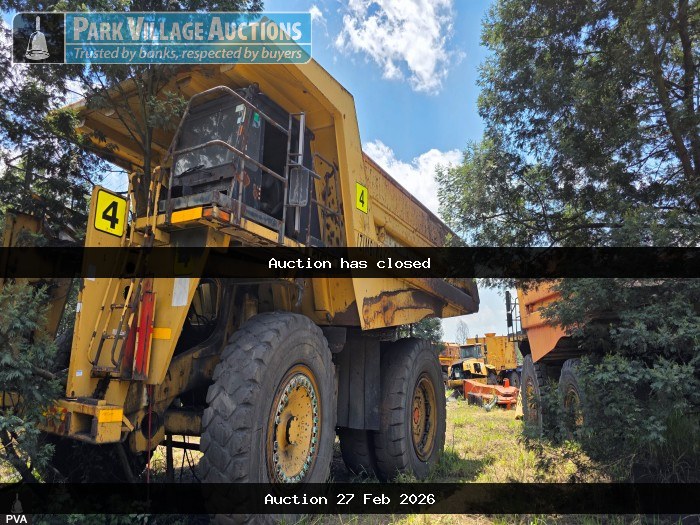 2 X HITACHI DUMP TRUCKS - NO ENGINE SCRAP AND 1 X VOLVO DUMP TRUCK - SCRAP