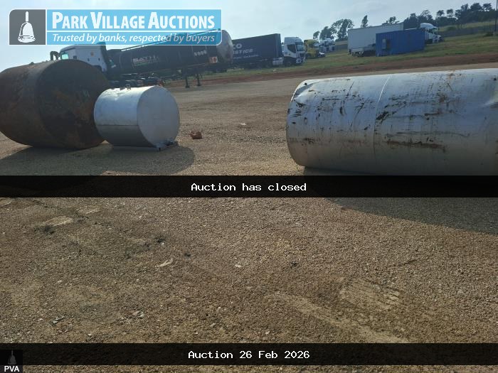 3 X STAND ALONE FUEL TANKS