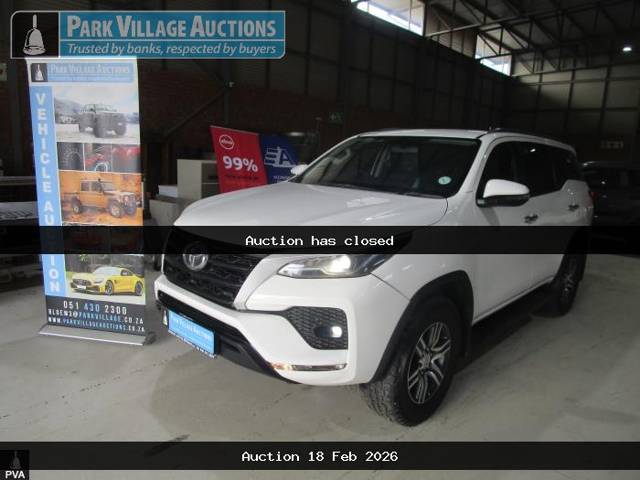 2022 TOYOTA FORTUNER 2.4 GD6 (ODO : 124925)
