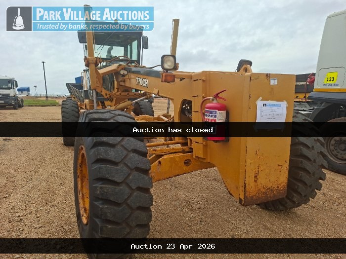 2013 BELL 770CH WHEELED GRADER