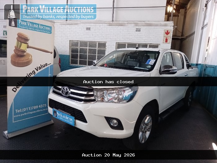 2017 TOYOTA HILUX 2.8 GD-6 RAIDER 4X4 AT PU DC (ODO : 238828)