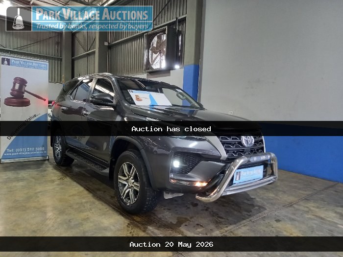 2022 TOYOTA FORTUNER 2.4 GD-6 4X4 AT (ODO : 64295)