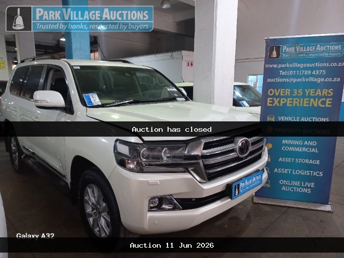 2019 TOYOTA LAND CRUISER 200 V8 4.5D VX-R AT (ODO : 192403)
