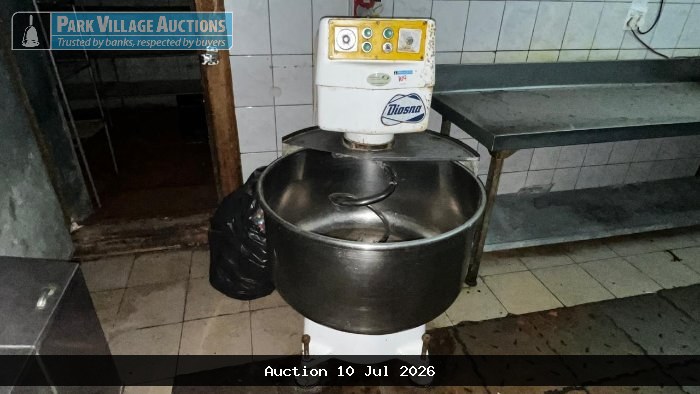 DIOSA BULK INDUSTRIAL DOUGH MIXER WITH STAINLESS STEEL BOWL AND ATTACHMENTS