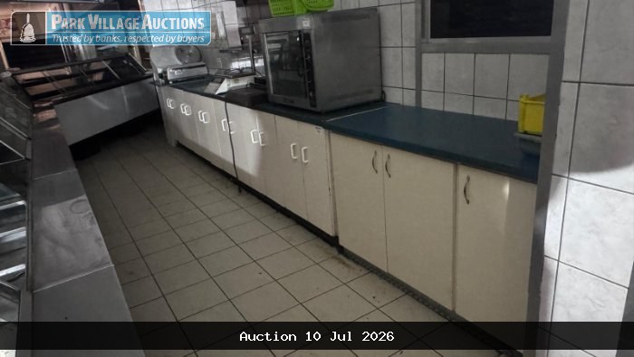 MELAMINE 6M 15 DOOR CUPBOARD