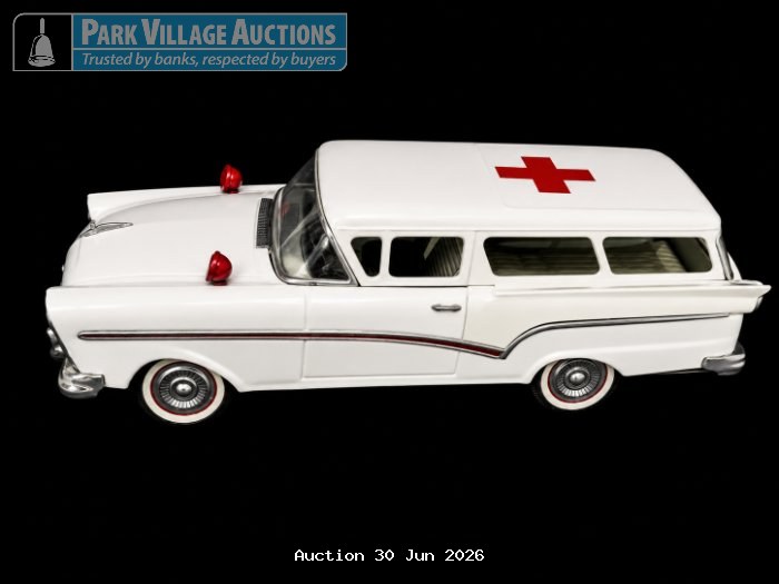 1950'S JAPAN TIN FICTION TOY FORD VINTAGE WHITE AMBULANCE MODEL WITH RED CROSS