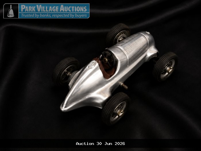 SCHUCO STUDIO SILWER MERCEDES-BENZ RACE CAR