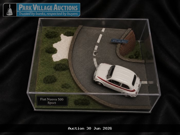 FIAT NUOVA 500 SPORT MODEL CAR DISPLAYED IN A PROTECTIVE DIORAMA CASE WITH ROAD SCENE DETAIL