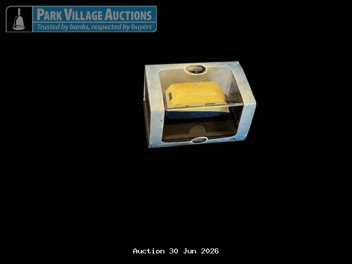 BOXED OXFORD DIE-CAST MODEL CARAVAN IN YELLOW AND BLUE