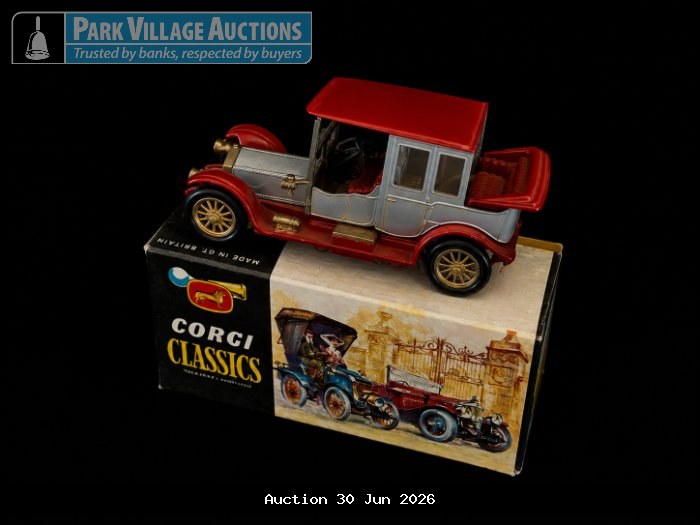 CORGI CLASSICS VINTAGE MODEL CAR WITH RED AND SILVER DETAILING, DISPLAYED ON ITS ORIGINAL ILLUSTRATED BOX.