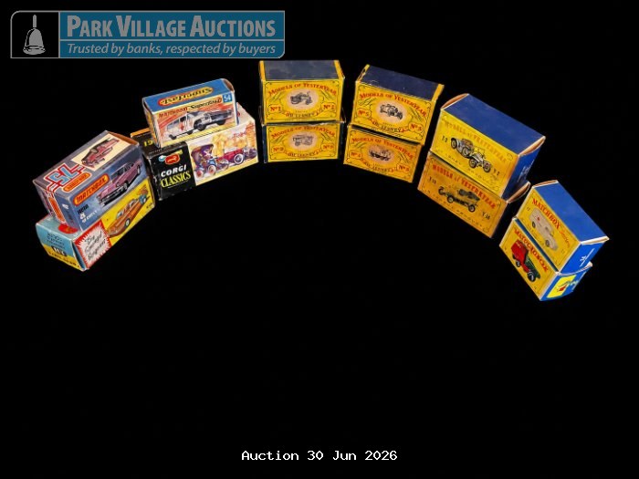 COLLECTION OF ASSORTED VINTAGE MODEL CAR BOXES, INCLUDING MATCHBOX AND CORGI CLASSICS