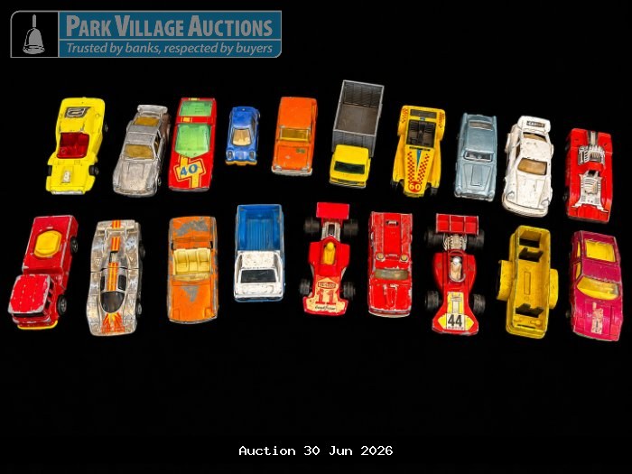 CORGI JUNIORS, PLAYART, HOTWHEELS, MAJORETTE & MATCHBOX ASSORTED VINTAGE TOY RACING CARS AND SPORTS CARS IN BRIGHT COLOURS