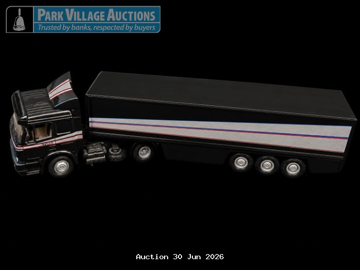 NZG MODELLE BLACK DIE-CAST MODEL ARTICULATED TRUCK WITH A LONG BOX TRAILER AND STRIPED DETAILING