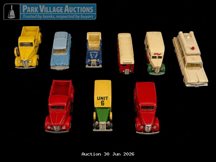 MATCHBOX MODELS OF YESTERYEAR, DINKEY TOYS, DAYS GONE & CORGI TOYS COLLECTION OF ASSORTED VINTAGE DIE-CAST MODEL CARS, VANS AND TRUCKS