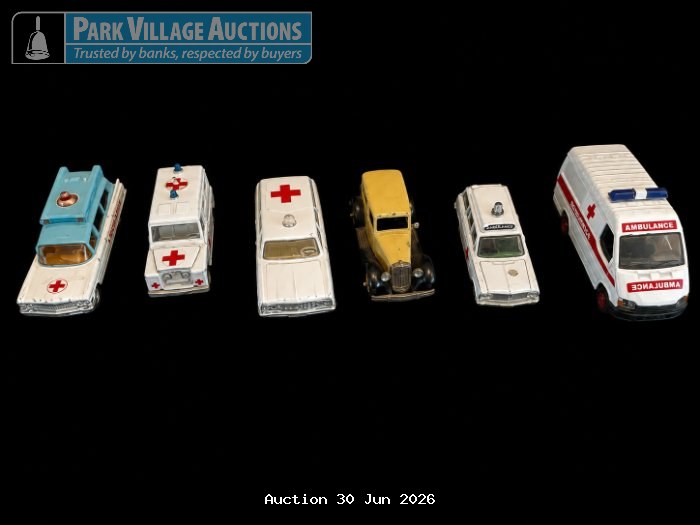 MEBETOYS, DINKEY TOYS, CRAGSTAN & CORGI TOYS COLLECTION OF ASSORTED DIE-CAST AMBULANCE AND EMERGENCY VEHICLE MODELS WITH RED CROSS DETAILING