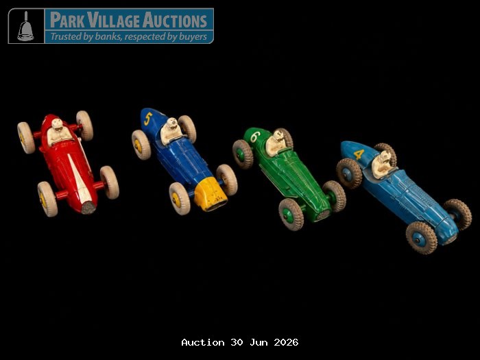 DINKEY TOYS COLLECTION OF 4 X COLOURFUL VINTAGE-STYLE DIE-CAST RACING CARS WITH DRIVER FIGURES