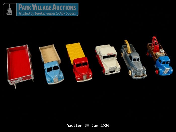 MECCANO & DINKEY TOYS COLLECTION OF ASSORTED VINTAGE-STYLE DIE-CAST TRUCKS, TRAILERS AND TOW VEHICLES