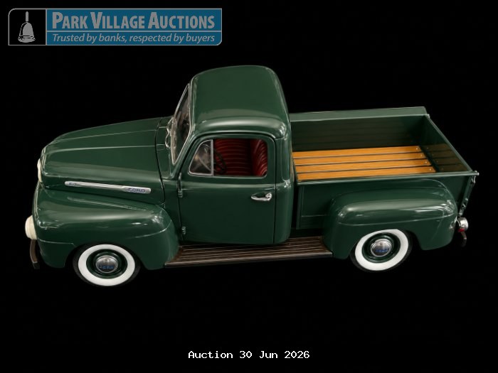 WELLY 1951 FORD F1 PICK UP DARK GREEN DIE-CAST FORD PICKUP TRUCK MODEL WITH WOODEN-STYLE LOAD BED,