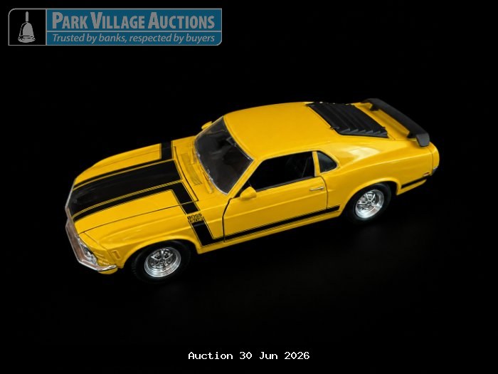 MAITSO '70 BOSS 302 MUSTANG YELLOW FORD MUSTANG BOSS 302 DIE-CAST MODEL WITH BLACK RACING STRIPES, REAR WINDOW LOUVRES AND CHROME DETAILING,