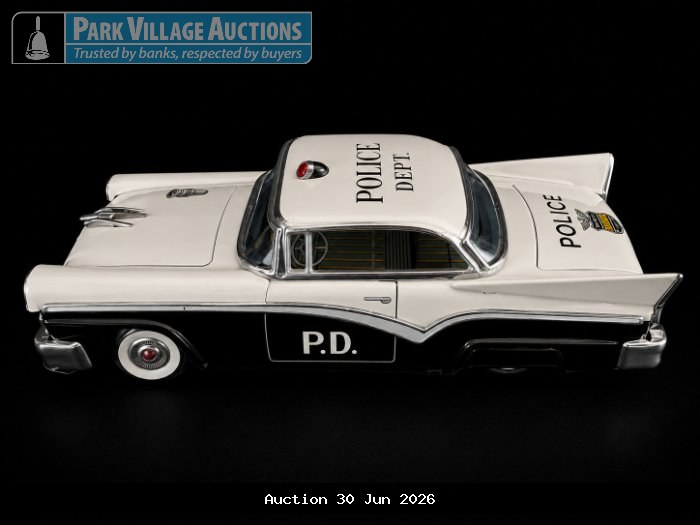 BLACK AND WHITE POLICE DEPARTMENT DIE-CAST CLASSIC CAR MODEL WITH RED ROOF LIGHT, CHROME DETAILING AND PATROL MARKINGS