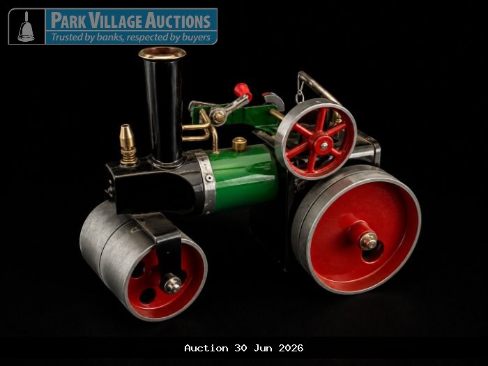 GREEN AND BLACK VINTAGE STEAM ROLLER MODEL WITH RED WHEELS, TALL CHIMNEY