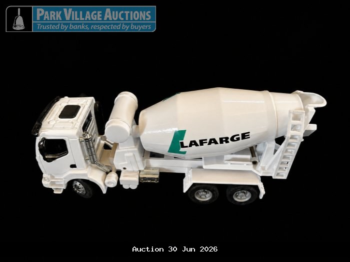 WHITE LAFARGE DIE-CAST CEMENT MIXER TRUCK MODEL WITH ROTATING DRUM, LADDER DETAILING