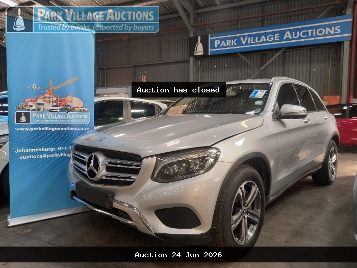 2017 MERCEDES -BENZ GLC 220D AMG (ODO : 240787)