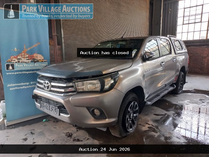 2016 TOYOTA HILUX 2.8 GD-6 RB RAIDER PU DC (ODO : 463481)