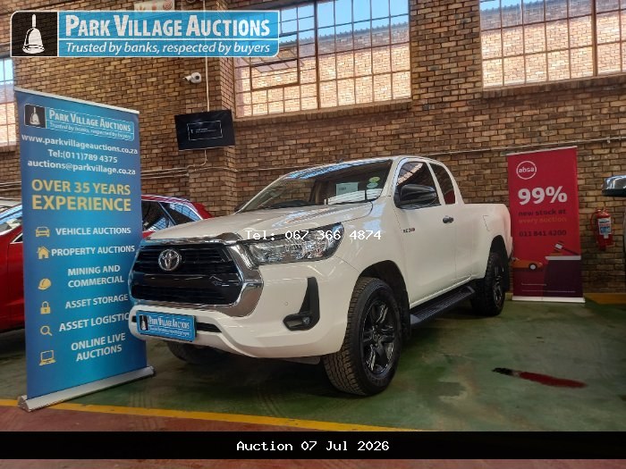 2023 TOYOTA HILUX 2.4 GD-6 RB RAIDER PU ECAB (ODO : 43379)