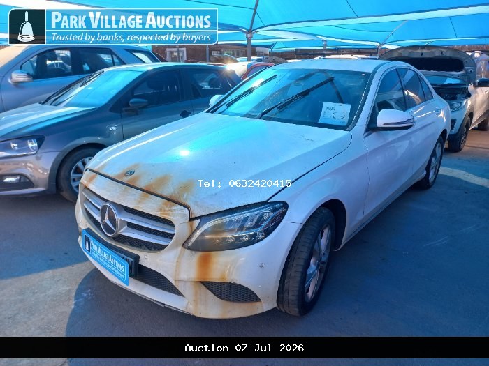 2019 MERCEDES-BENZ C200 AT (ODO : 152071)