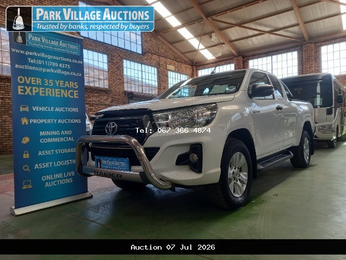 2019 TOYOTA HILUX 2.4 GD-6 RB SRX AT PU ECAB (ODO : 161669)