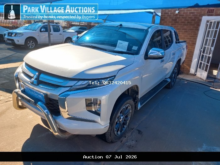 2020 MITSUBISHI TRITON 2.4 DI-DC 4X4 AT PU DC (ODO : 0)