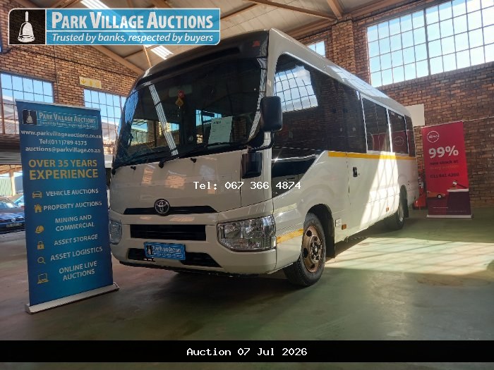 2023 TOYOTA COASTER 4.0D 23 SEATER BS (ODO : 181845)