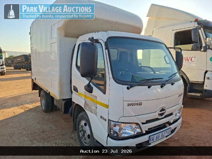 2022 HINO 300 614 CLOSED BODY RIGID TRUCK