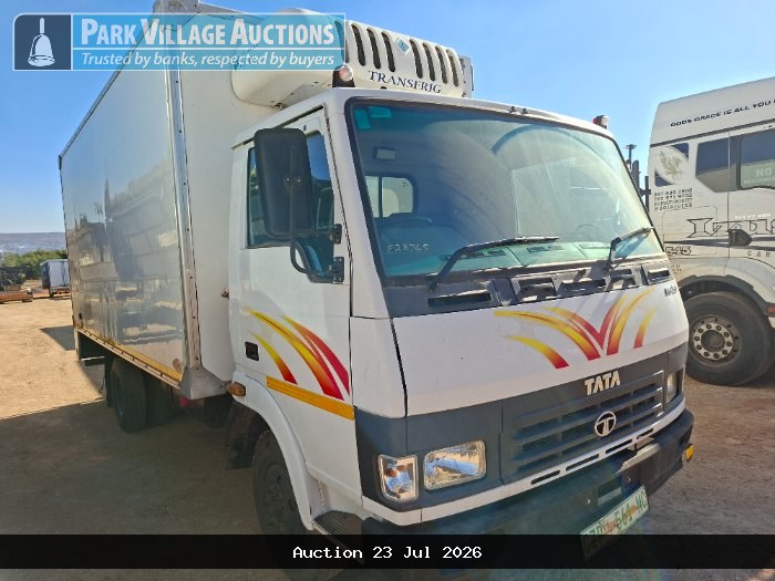 2022 TATA 813 EX2 REFRIGERATED CLOSE BODY RIGID TRUCK