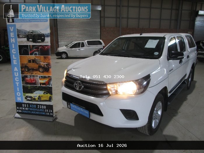 2017 TOYOTA HILUX 2.4 GD-6 SRX 4X4 PU DC (ODO : 184051)