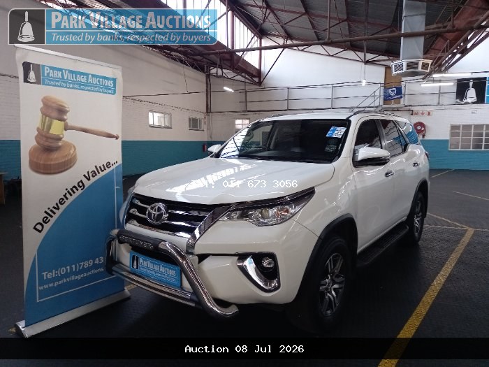 2020 TOYOTA FORTUNER (ODO : 102591)