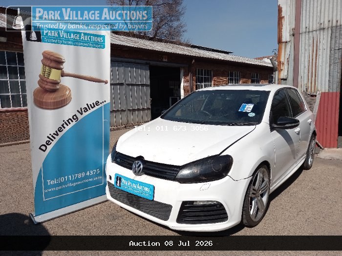 2011 VOLKSWAGEN GOLF (ODO : 1NO READING)