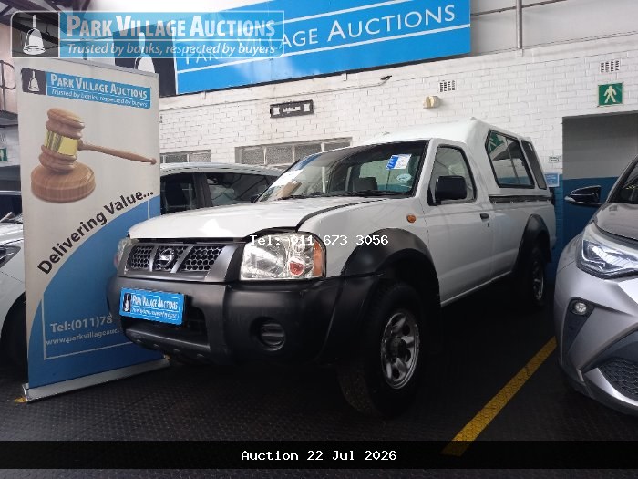 2015 NISSAN HARDBODY NP300 2.4I LWB 4X4 PU SC (ODO : 183843)